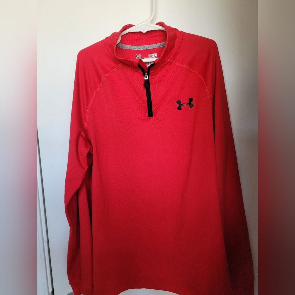 Boys Under Armor pullover